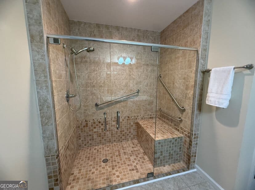 3 bedroom, 2 bathroom, 1,556 sq ft single family residence for rent at 70 Golden Oaks Drive, Hartwell, GA 30643 for $2,300 a month — photo 8