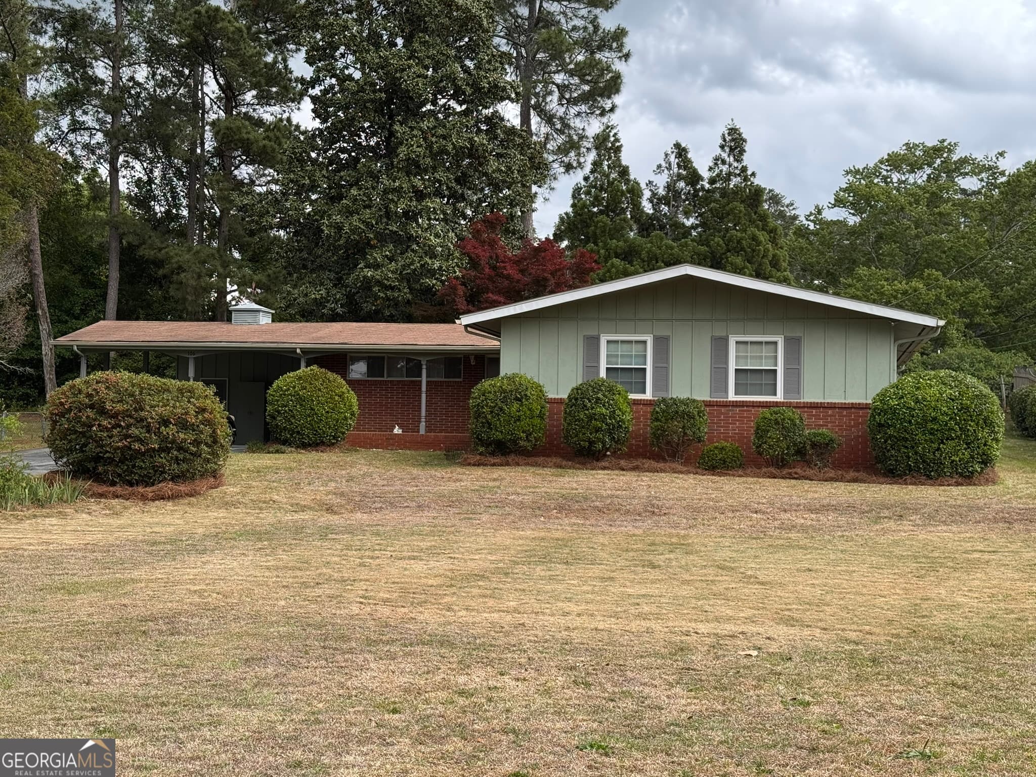 3 bedroom, 2 bathroom, 1,596 sq ft single family residence under contract at 106 Johnston Drive, Thomaston, GA 30286
