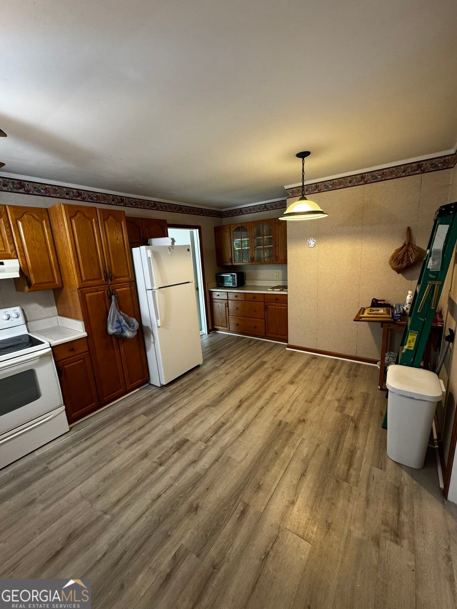 3 bedroom, 2 bathroom, 1,596 sq ft single family residence under contract at 106 Johnston Drive, Thomaston, GA 30286 — photo 9