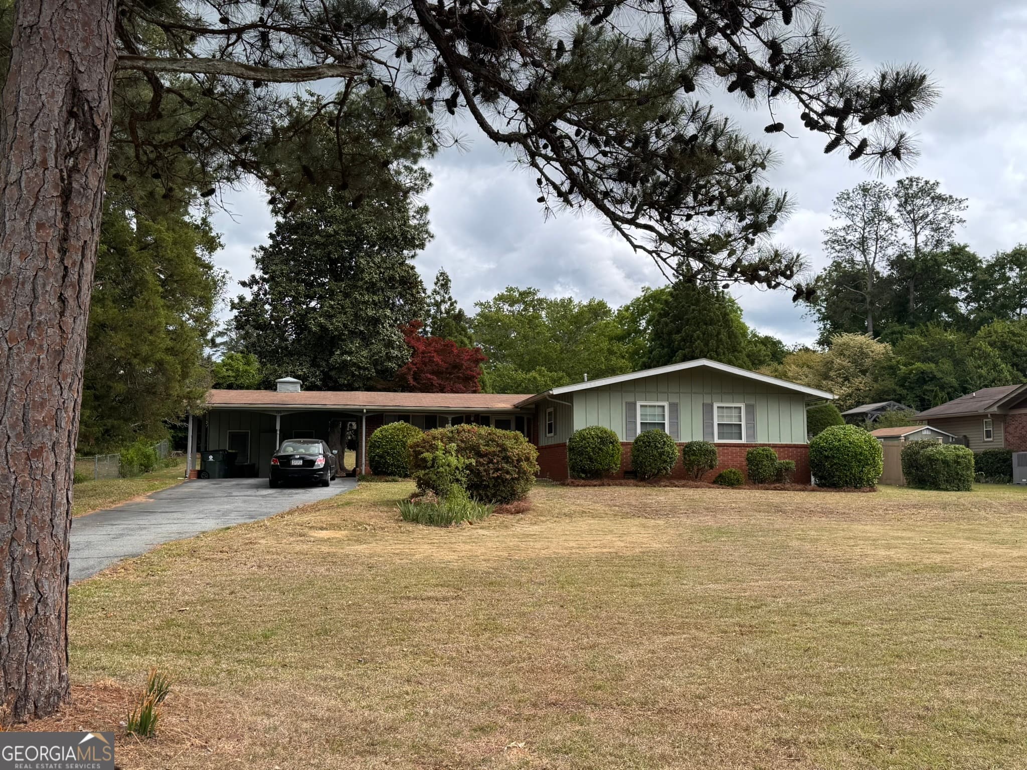 3 bedroom, 2 bathroom, 1,596 sq ft single family residence under contract at 106 Johnston Drive, Thomaston, GA 30286 — photo 8