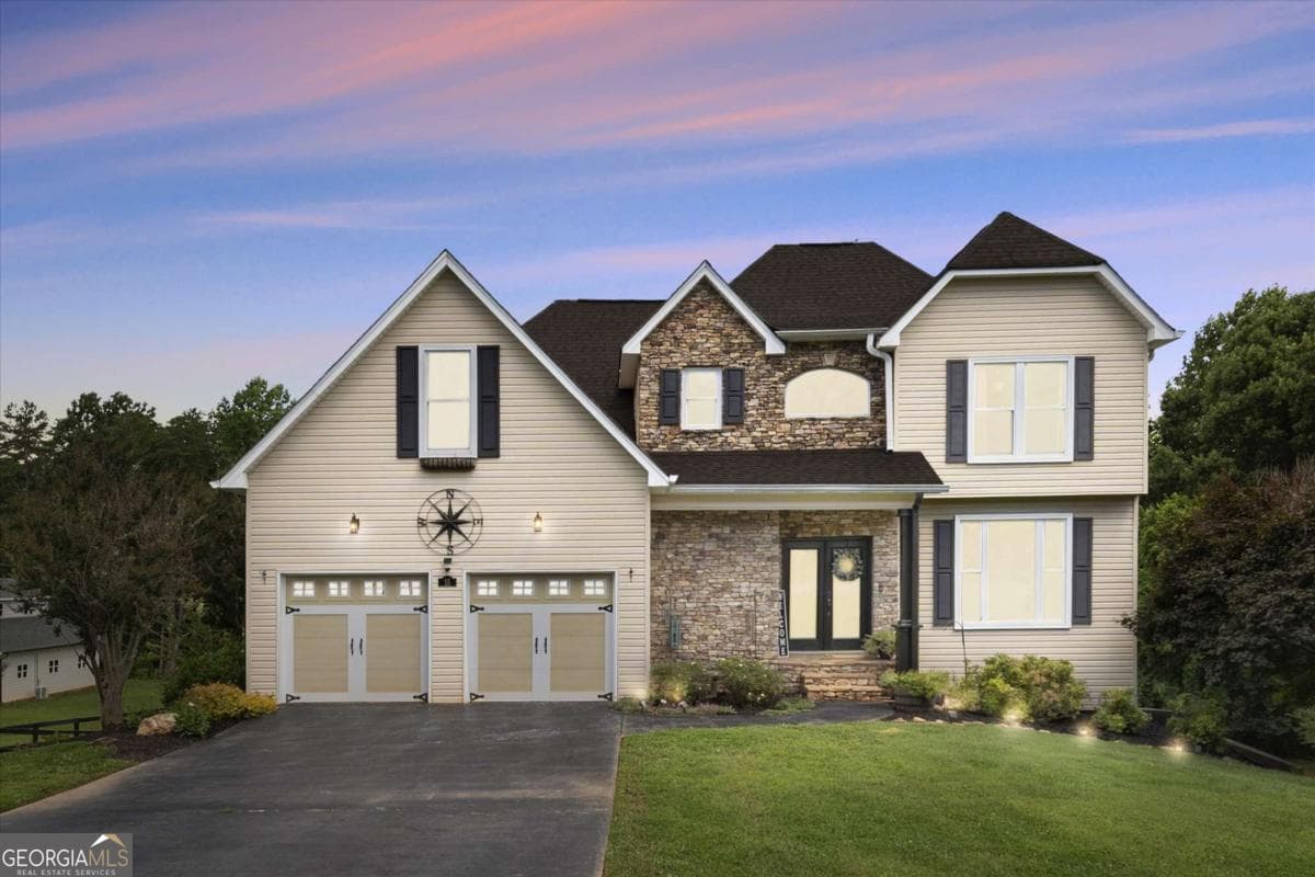 3 bedroom, 3.5 bathroom, 3,564 sq ft single family residence for sale at 15 Hyalite Road, Dahlonega, GA 30533 — photo 2