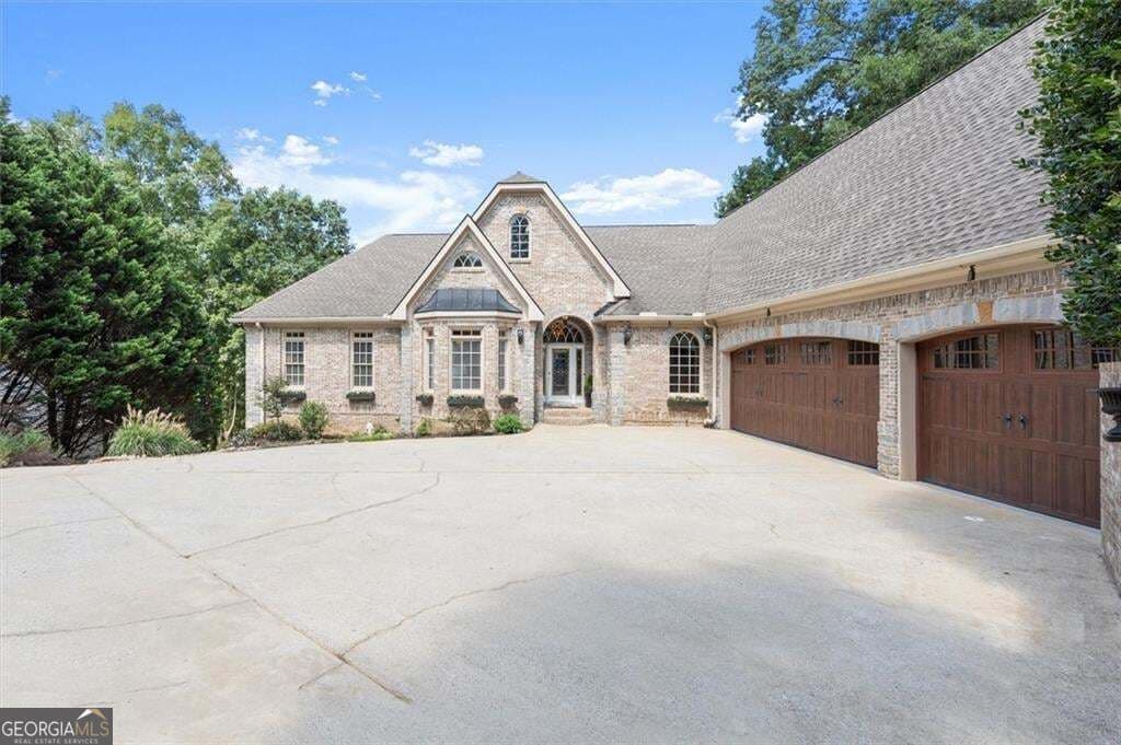 5 bedroom, 4.5 bathroom, 5,252 sq ft single family residence for sale at 101 Bree Lane, Canton, GA 30114 — photo 3