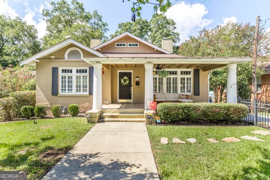 4 bedroom, 2.5 bathroom, 2,318 sq ft single family residence for sale at 3460 Ridge Avenue, Macon, GA 31204