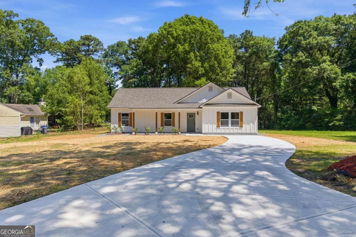 3 bedroom, 2 bathroom, 1,470 sq ft single family residence sold at 523 Weaver Drive, Marietta, GA 30066