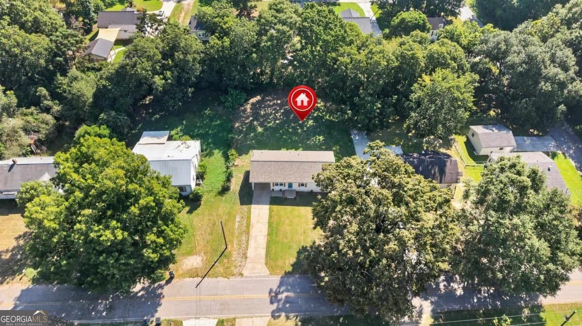 3 bedroom, 1 bathroom, 975 sq ft single family residence for sale at 1015 Highland Avenue, Madison, GA 30650 — photo 2
