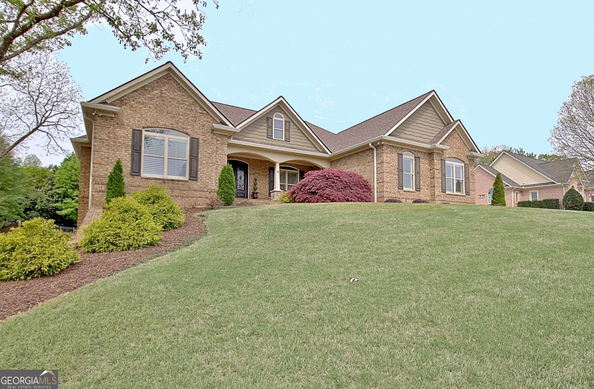 5 bedroom, 4.5 bathroom, 6,422 sq ft single family residence for sale at 100 Wickham Drive, Tyrone, GA 30290 — photo 2