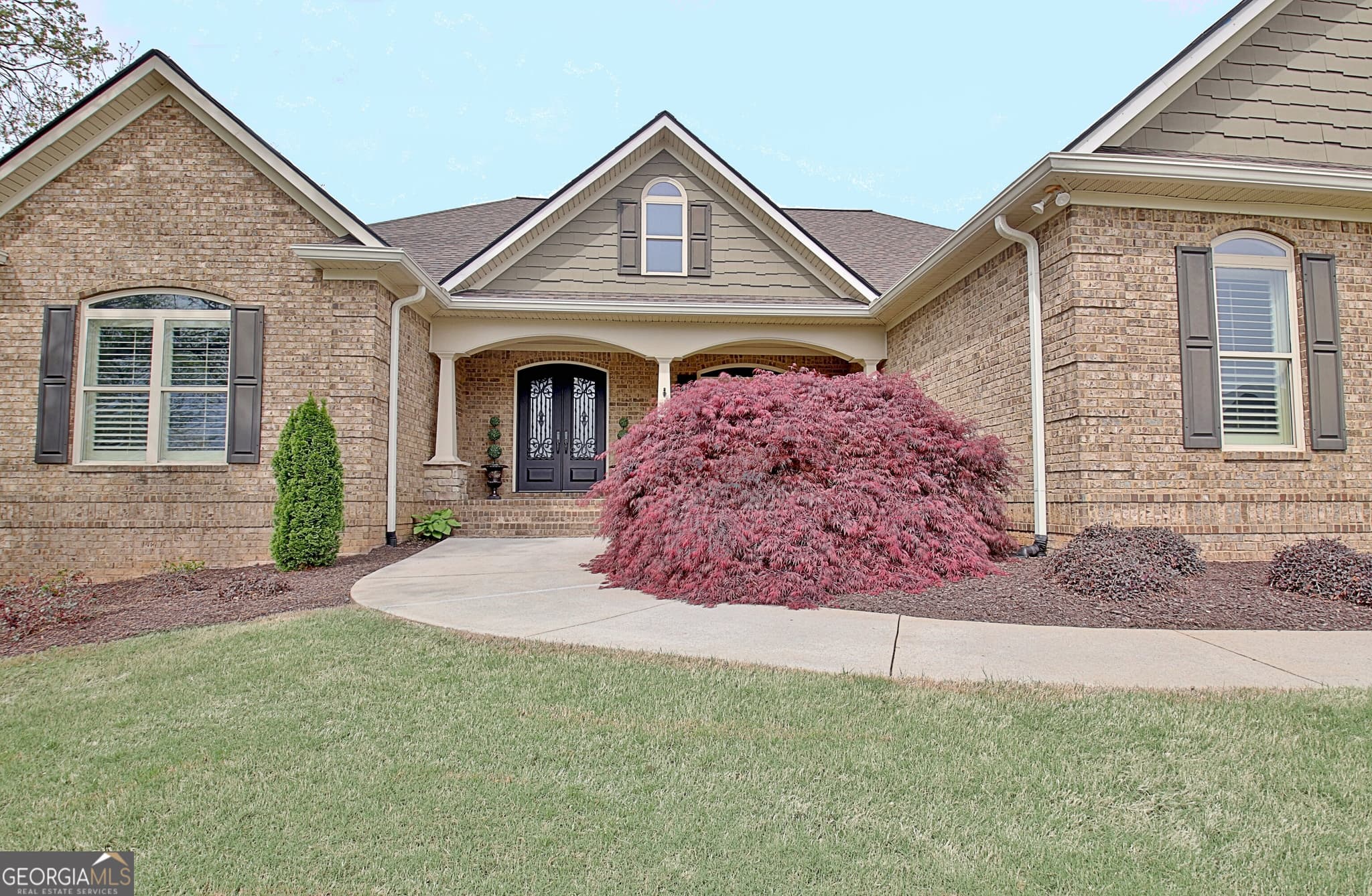 5 bedroom, 4.5 bathroom, 6,422 sq ft single family residence for sale at 100 Wickham Drive, Tyrone, GA 30290 — photo 7