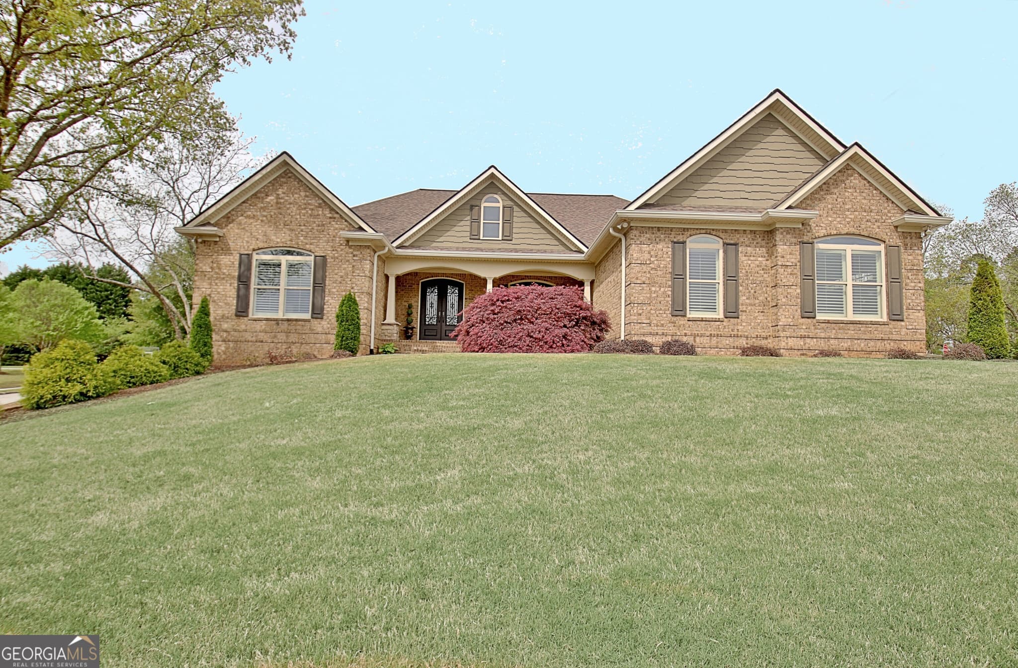5 bedroom, 4.5 bathroom, 6,422 sq ft single family residence for sale at 100 Wickham Drive, Tyrone, GA 30290 — photo 1 of 157