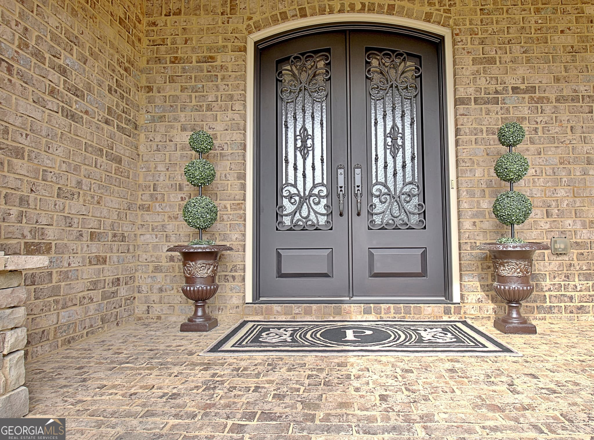 5 bedroom, 4.5 bathroom, 6,422 sq ft single family residence for sale at 100 Wickham Drive, Tyrone, GA 30290 — photo 9