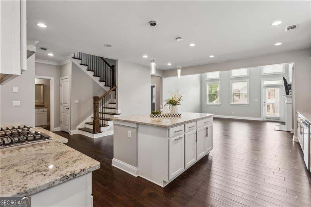 4 bedroom, 4.5 bathroom, 3,347 sq ft single family residence for rent at 2040 Secretariat Gait Way, Suwanee, GA 30024 for $4,100 a month — photo 5