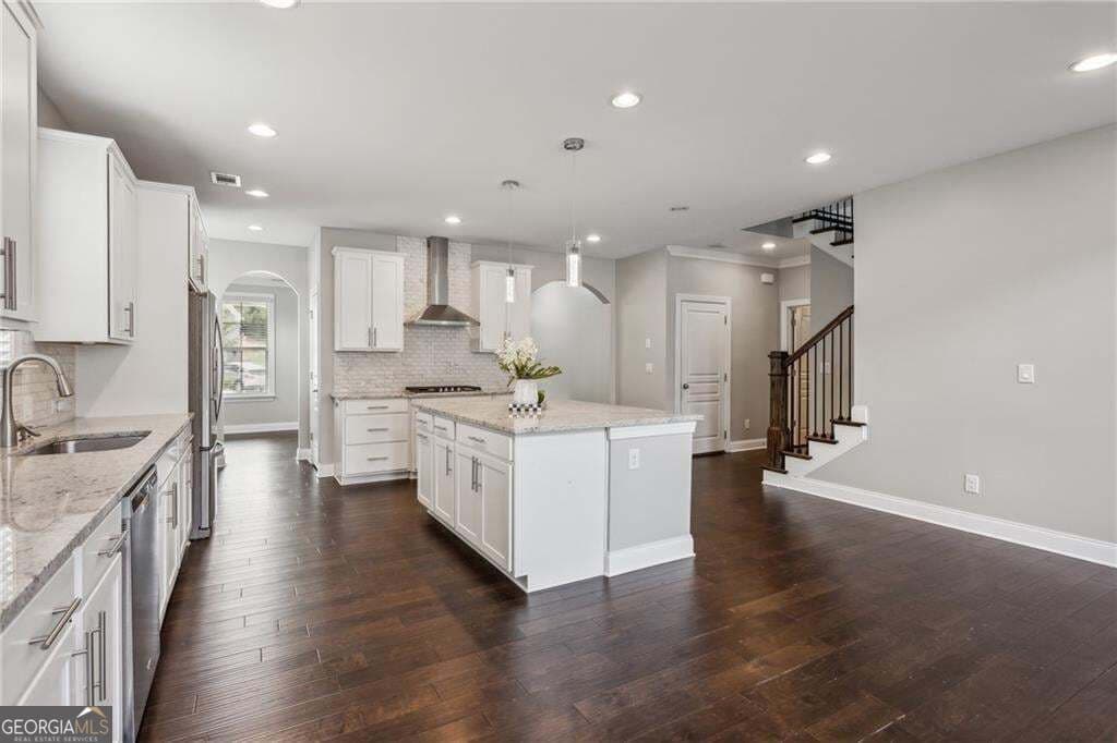 4 bedroom, 4.5 bathroom, 3,347 sq ft single family residence for rent at 2040 Secretariat Gait Way, Suwanee, GA 30024 for $4,100 a month — photo 9