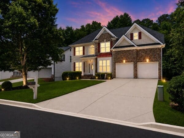 6 bedroom, 5 bathroom, 3,696 sq ft single family residence for sale at 5305 Old Haven Court, Cumming, GA 30041 — photo 3