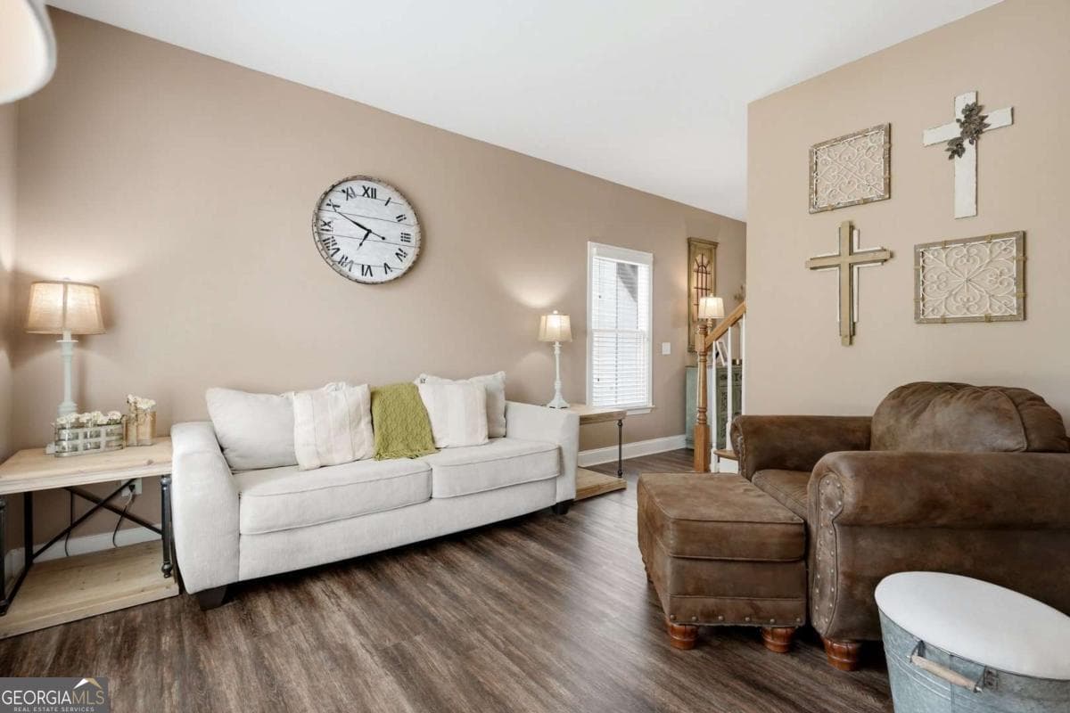 6 bedroom, 5 bathroom, 3,696 sq ft single family residence for sale at 5305 Old Haven Court, Cumming, GA 30041 — photo 9