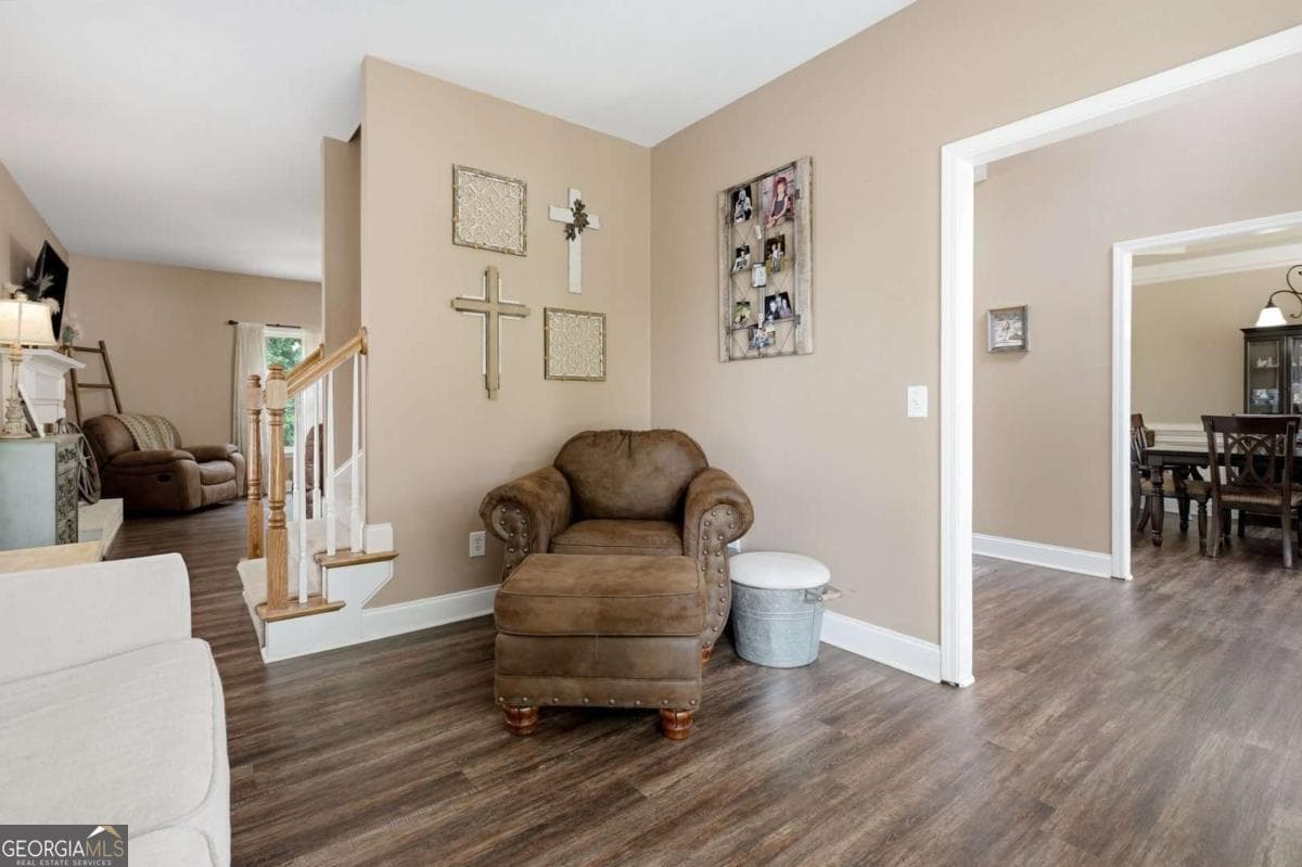 6 bedroom, 5 bathroom, 3,696 sq ft single family residence for sale at 5305 Old Haven Court, Cumming, GA 30041 — photo 10