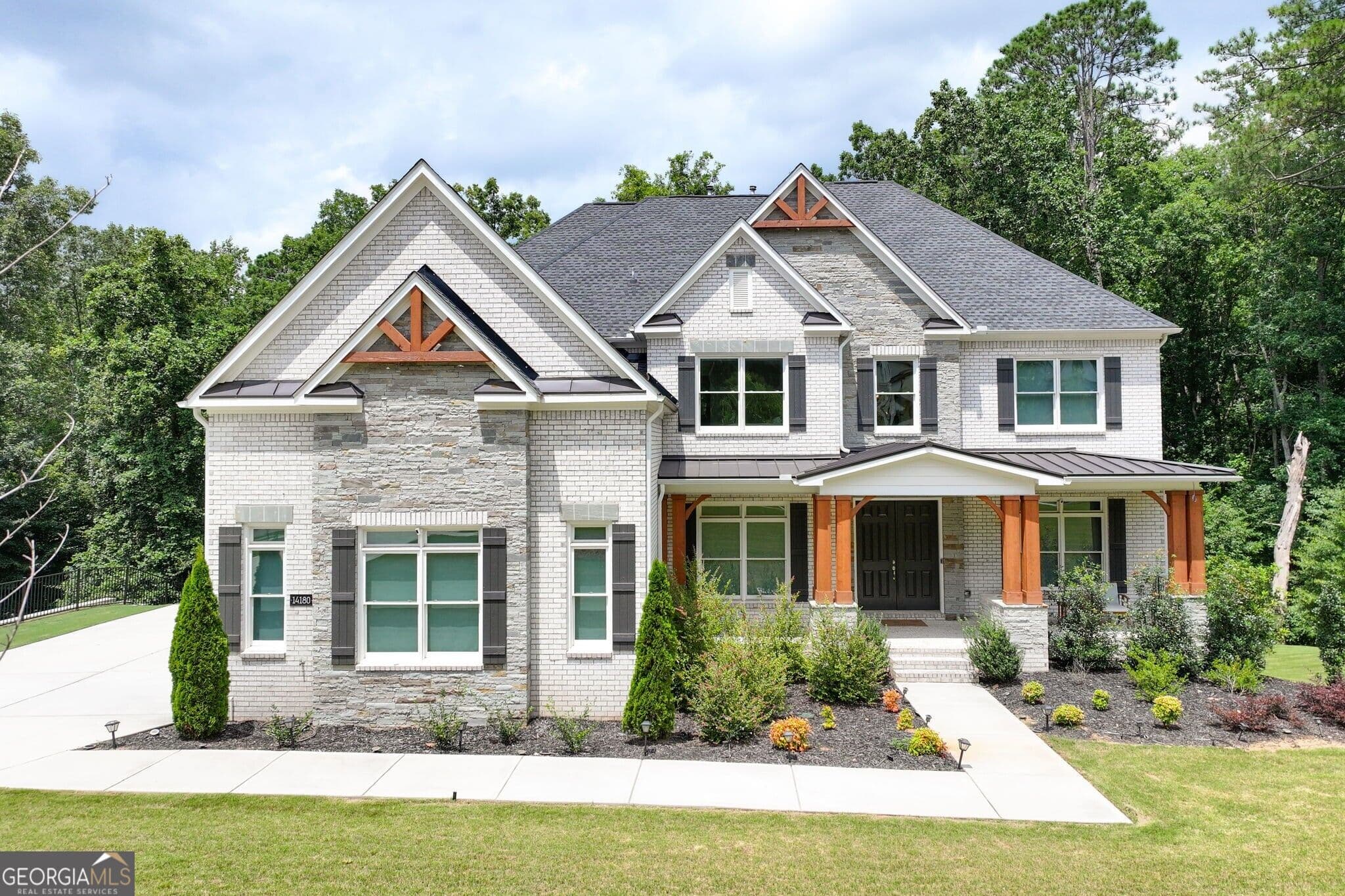 5 bedroom, 5.5 bathroom, 4,692 sq ft single family residence for sale at 14180 Reserve Manor Lane, Roswell, GA 30075 — photo 1 of 55