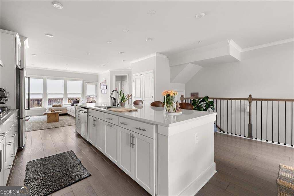 3 bedroom, 4 bathroom, 2,656 sq ft townhouse for sale at 1012 Burnside Lane, Atlanta, GA 30318 — photo 10