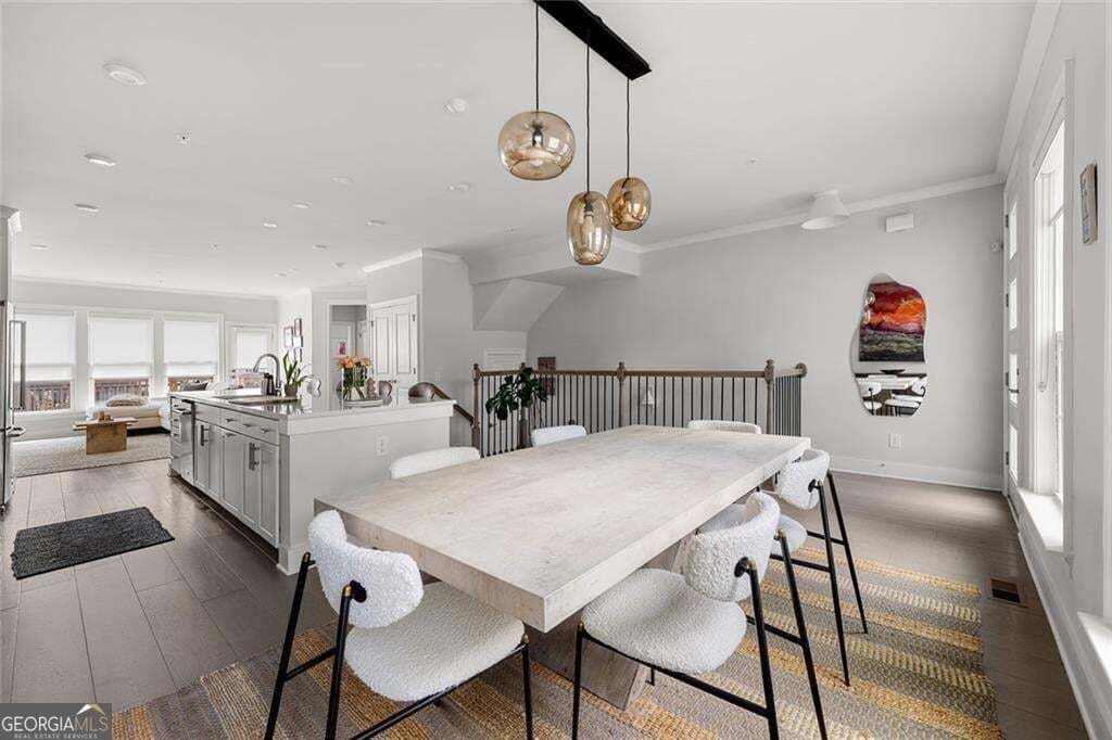 3 bedroom, 4 bathroom, 2,656 sq ft townhouse for sale at 1012 Burnside Lane, Atlanta, GA 30318 — photo 4