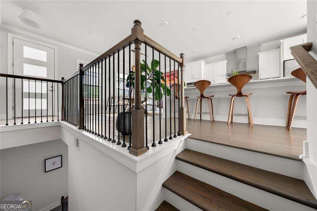 3 bedroom, 4 bathroom, 2,656 sq ft townhouse for sale at 1012 Burnside Lane, Atlanta, GA 30318 — photo 8