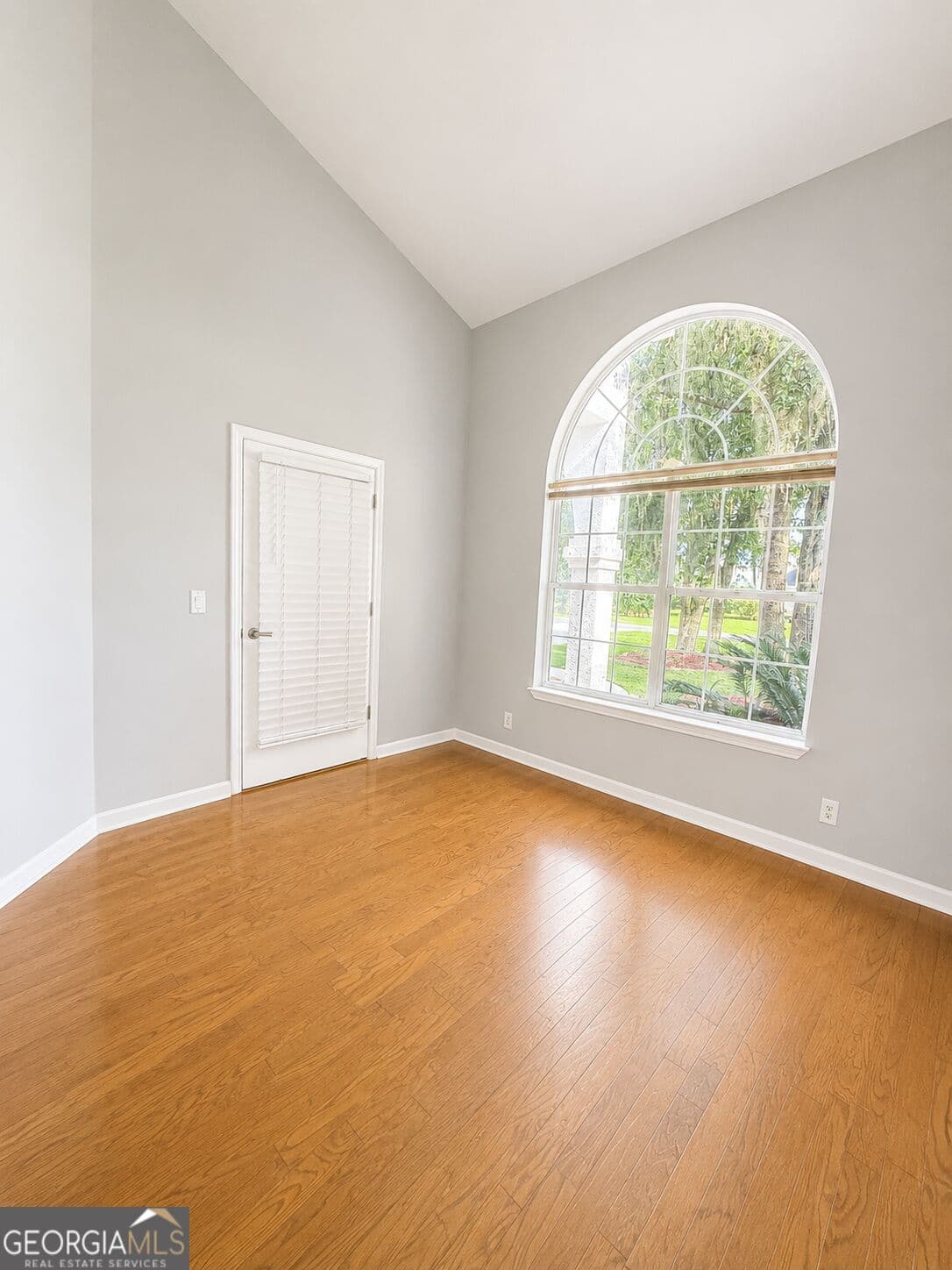 4 bedroom, 2 bathroom, 2,071 sq ft single family residence for rent at 655 BRISTOL HAMMOCK Circle, Kingsland, GA 31548 for $2,700 a month — photo 5