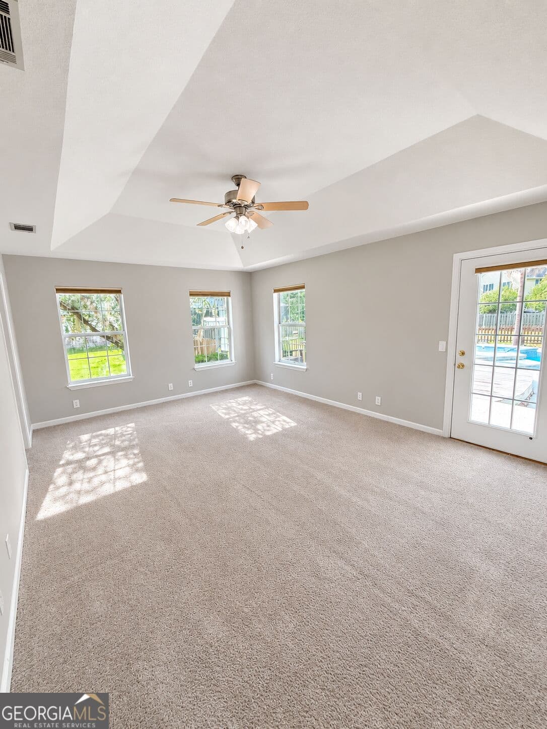 4 bedroom, 2 bathroom, 2,071 sq ft single family residence for rent at 655 BRISTOL HAMMOCK Circle, Kingsland, GA 31548 for $2,700 a month — photo 4