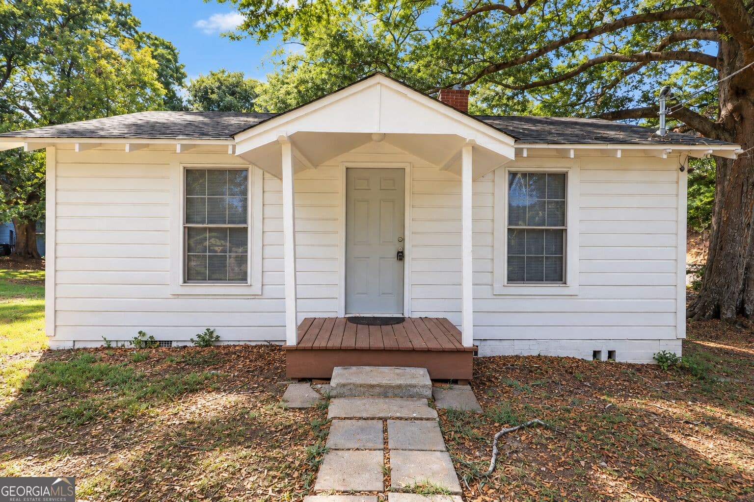 3 bedroom, 1 bathroom, 1,020 sq ft single family residence for sale at 303 Rudy Street, Rome, GA 30161 — photo 1 of 18