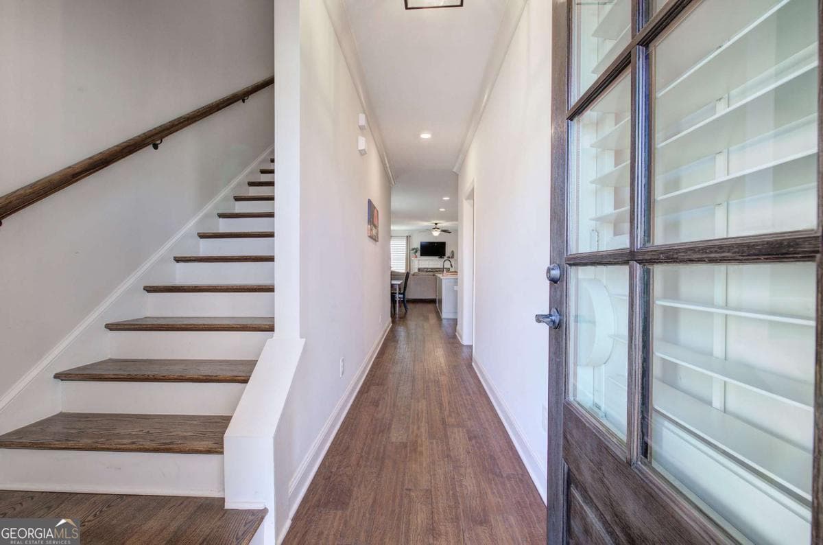 3 bedroom, 3 bathroom, 2,042 sq ft single family residence for sale at 6 Encore Lane, Cartersville, GA 30120 — photo 2