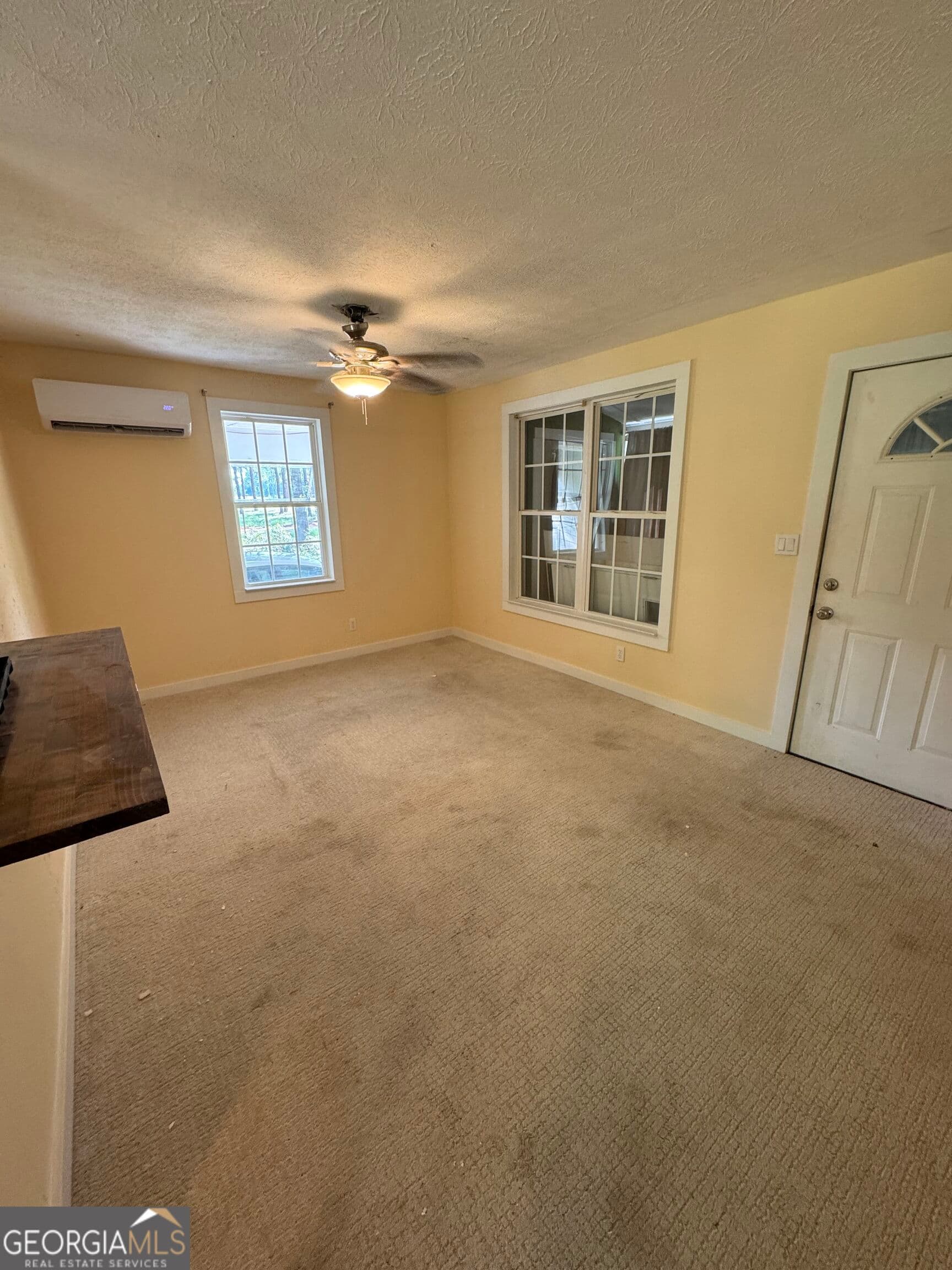 2 bedroom, 2 bathroom, 947 sq ft single family residence under contract at 1036 Shrine Club Road, Jesup, GA 31545 — photo 2