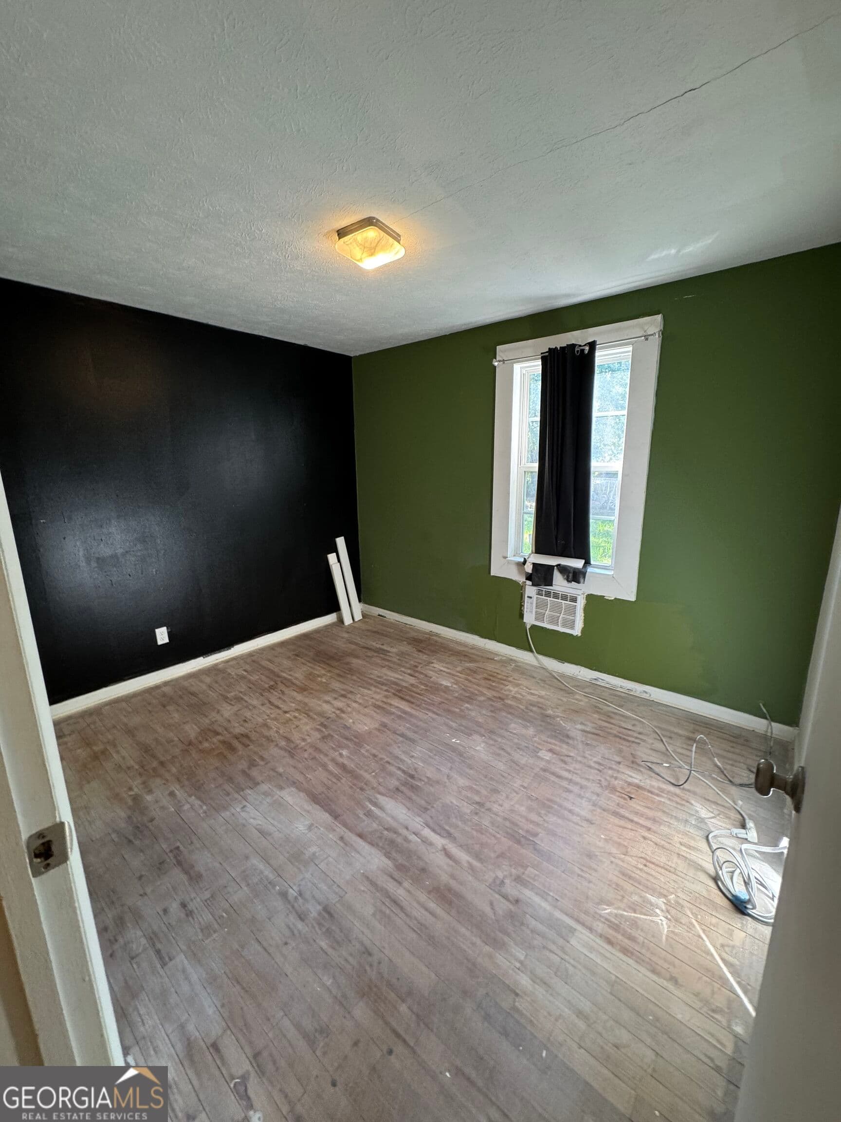 2 bedroom, 2 bathroom, 947 sq ft single family residence under contract at 1036 Shrine Club Road, Jesup, GA 31545 — photo 7