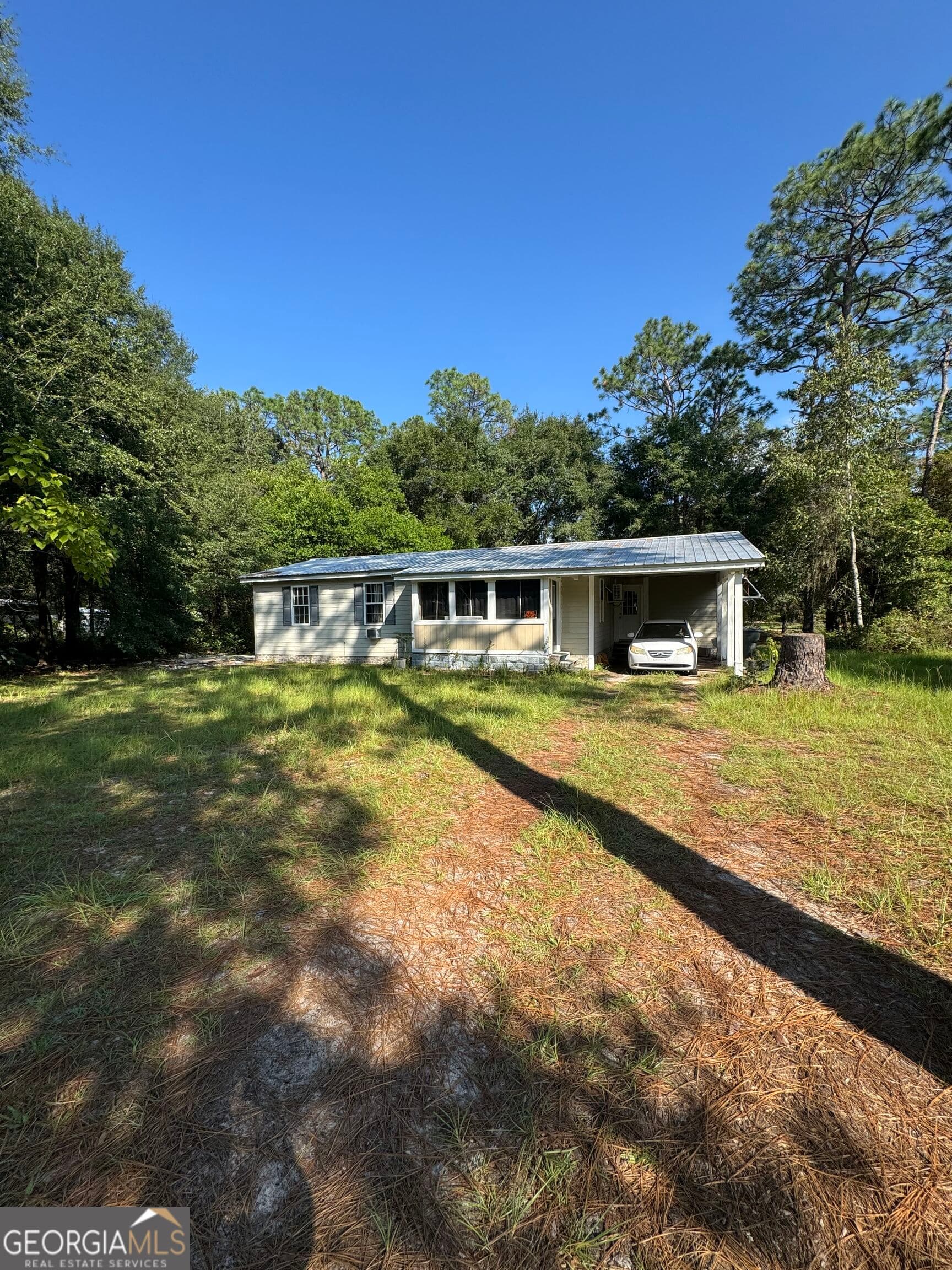 2 bedroom, 2 bathroom, 947 sq ft single family residence under contract at 1036 Shrine Club Road, Jesup, GA 31545