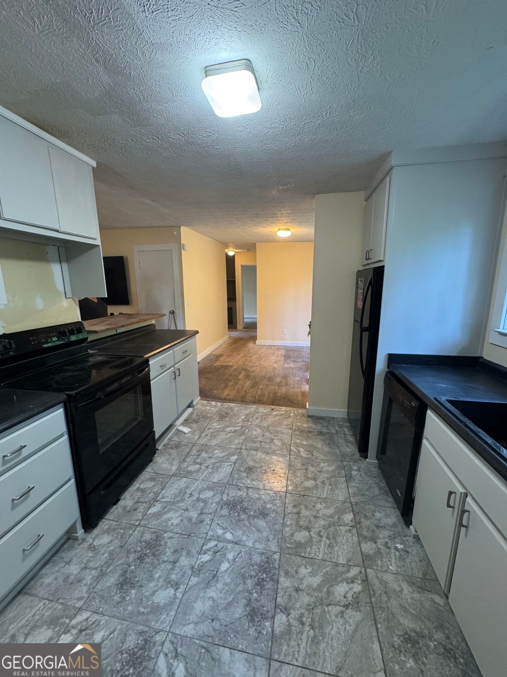 2 bedroom, 2 bathroom, 947 sq ft single family residence under contract at 1036 Shrine Club Road, Jesup, GA 31545 — photo 10