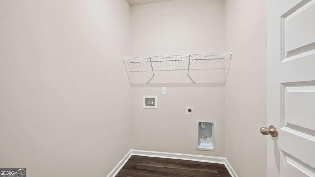 4 bedroom, 2.5 bathroom single family residence for sale at 900 Snaffle Court, Locust Grove, GA 30248 — photo 9
