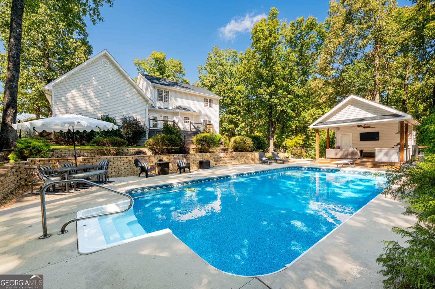 4 bedroom, 3.5 bathroom, 2,973 sq ft single family residence for sale at 674 Autumn Wood Drive, Summerville, GA 30747 — photo 5