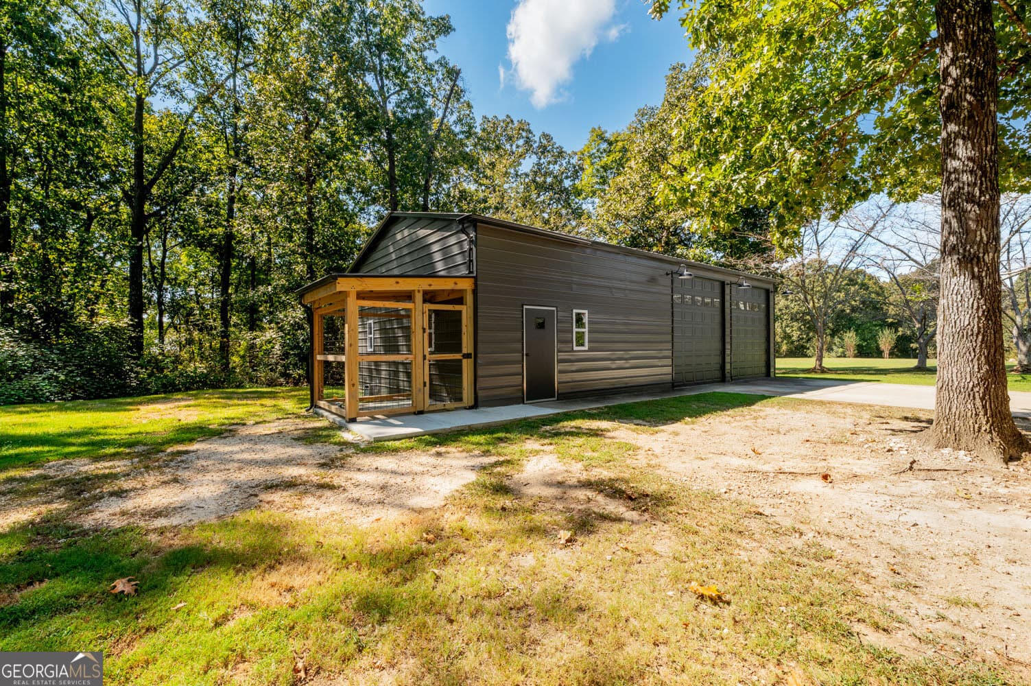 4 bedroom, 3.5 bathroom, 2,973 sq ft single family residence for sale at 674 Autumn Wood Drive, Summerville, GA 30747 — photo 9