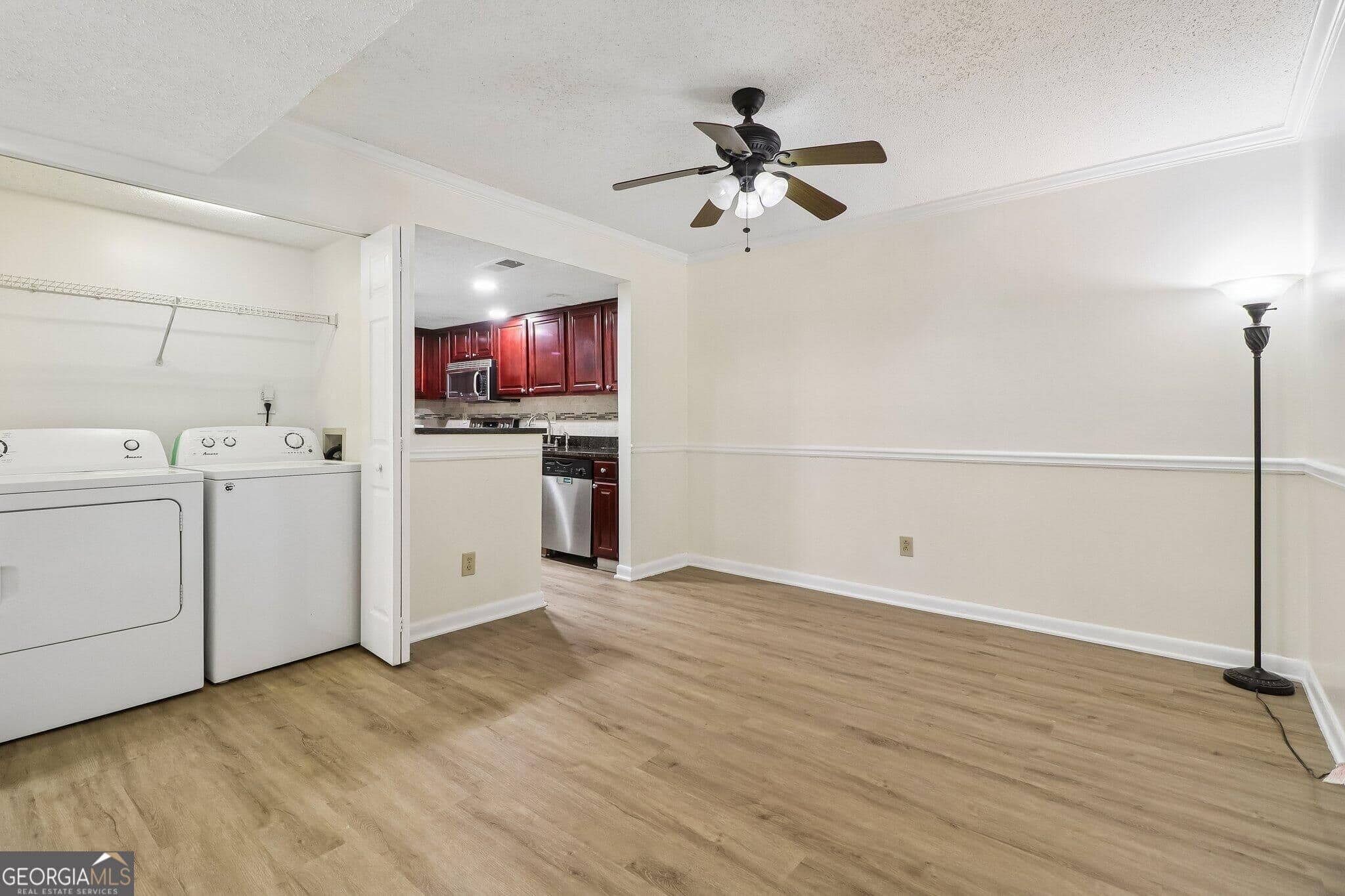2 bedroom, 2 bathroom, 1,040 sq ft condominium for sale at 6900 Roswell Road Q29, Atlanta, GA 30328 — photo 9