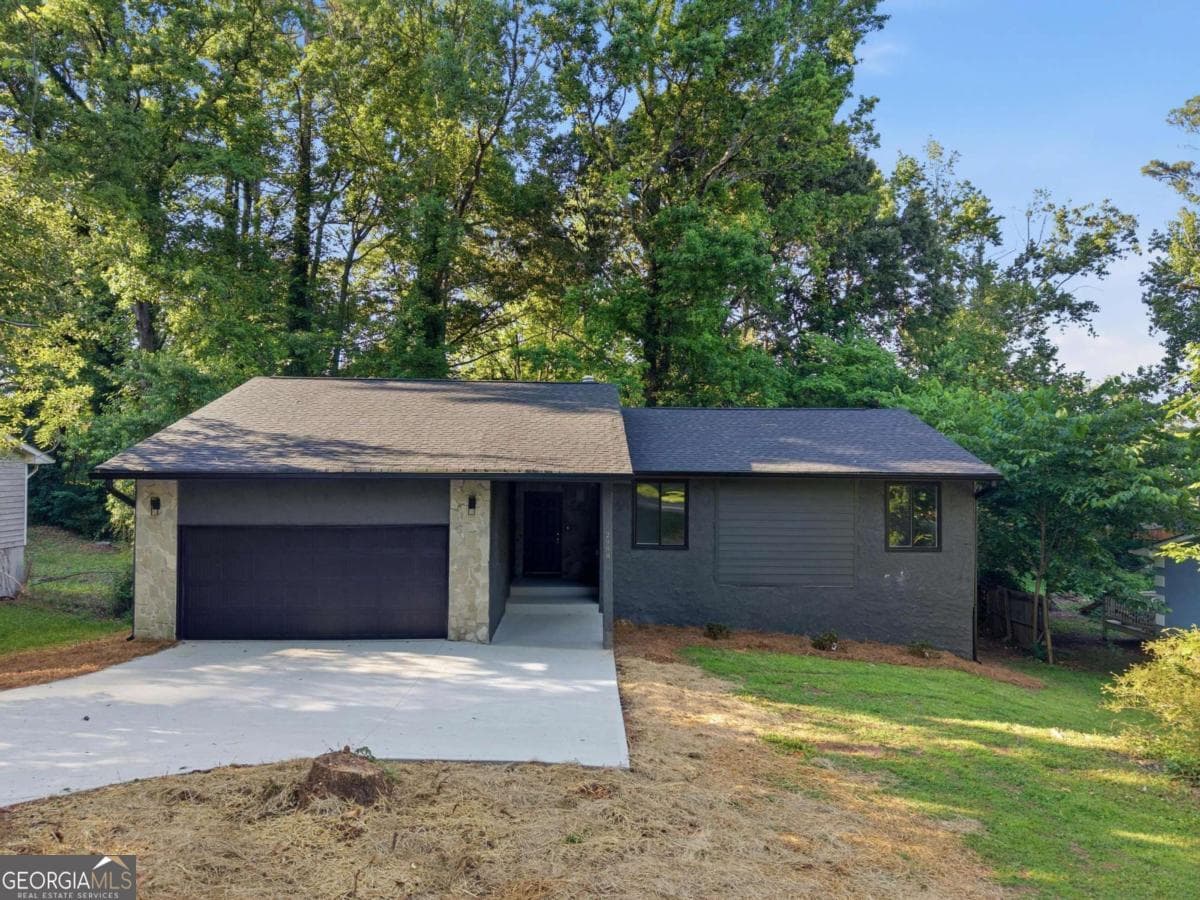 5 bedroom, 3 bathroom, 2,100 sq ft single family residence sold at 2988 Medina Drive, Jonesboro, GA 30236