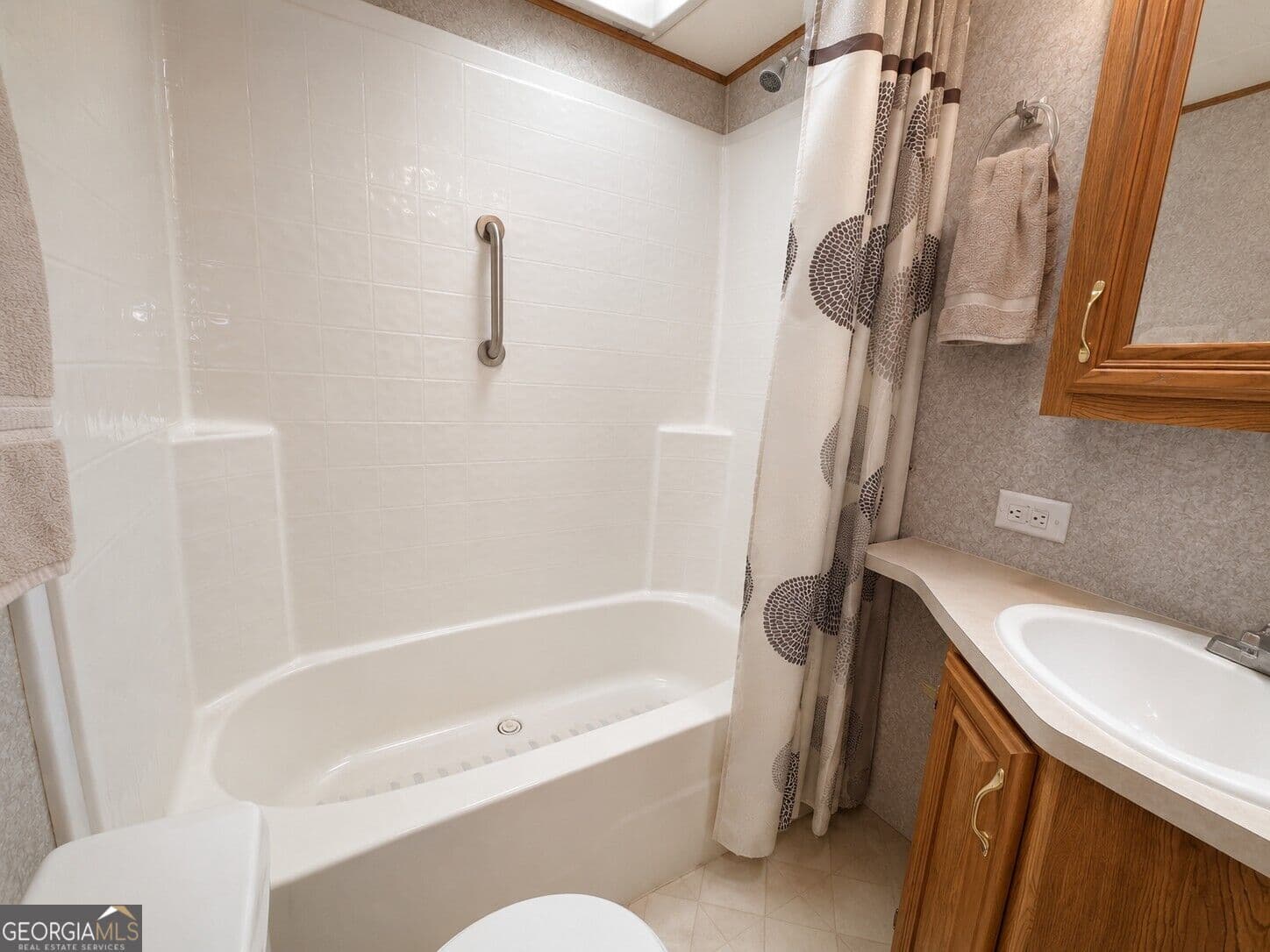 1 bedroom, 1 bathroom, 640 sq ft manufactured home,single family residence for sale at 110 Admiral Drive, Hartwell, GA 30643 — photo 8