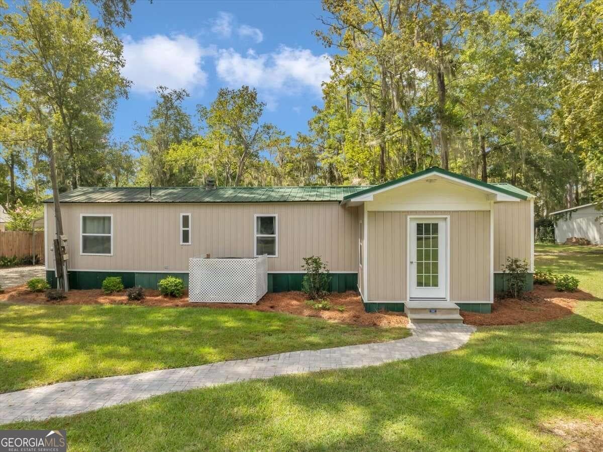 3 bedroom, 2 bathroom, 1,339 sq ft manufactured home,mobile home sold at 130 Allen Chapel Road, Cobb, GA 31735