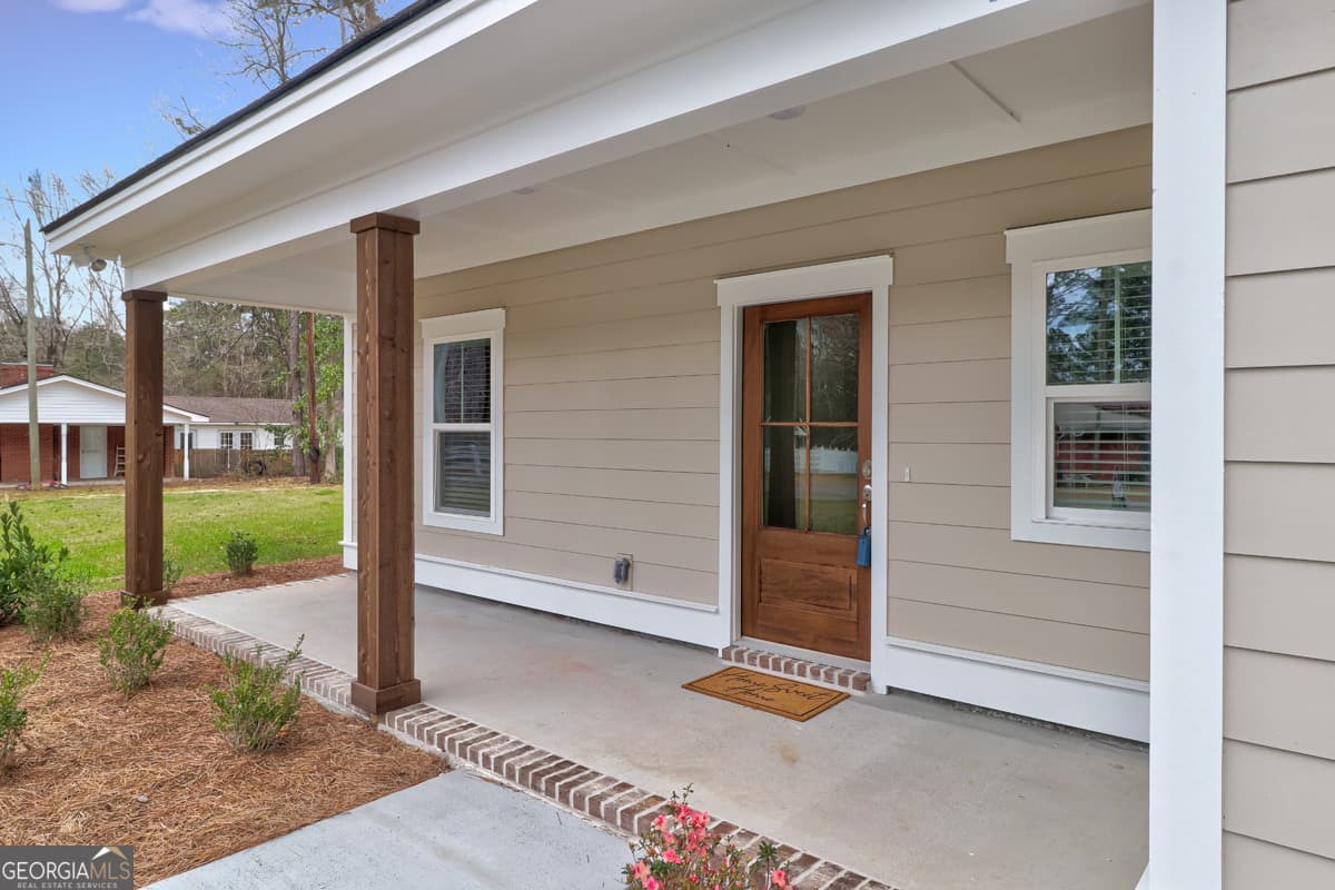 4 bedroom, 3 bathroom, 2,308 sq ft single family residence for sale at 204 Pineland Drive, Rincon, GA 31326 — photo 4