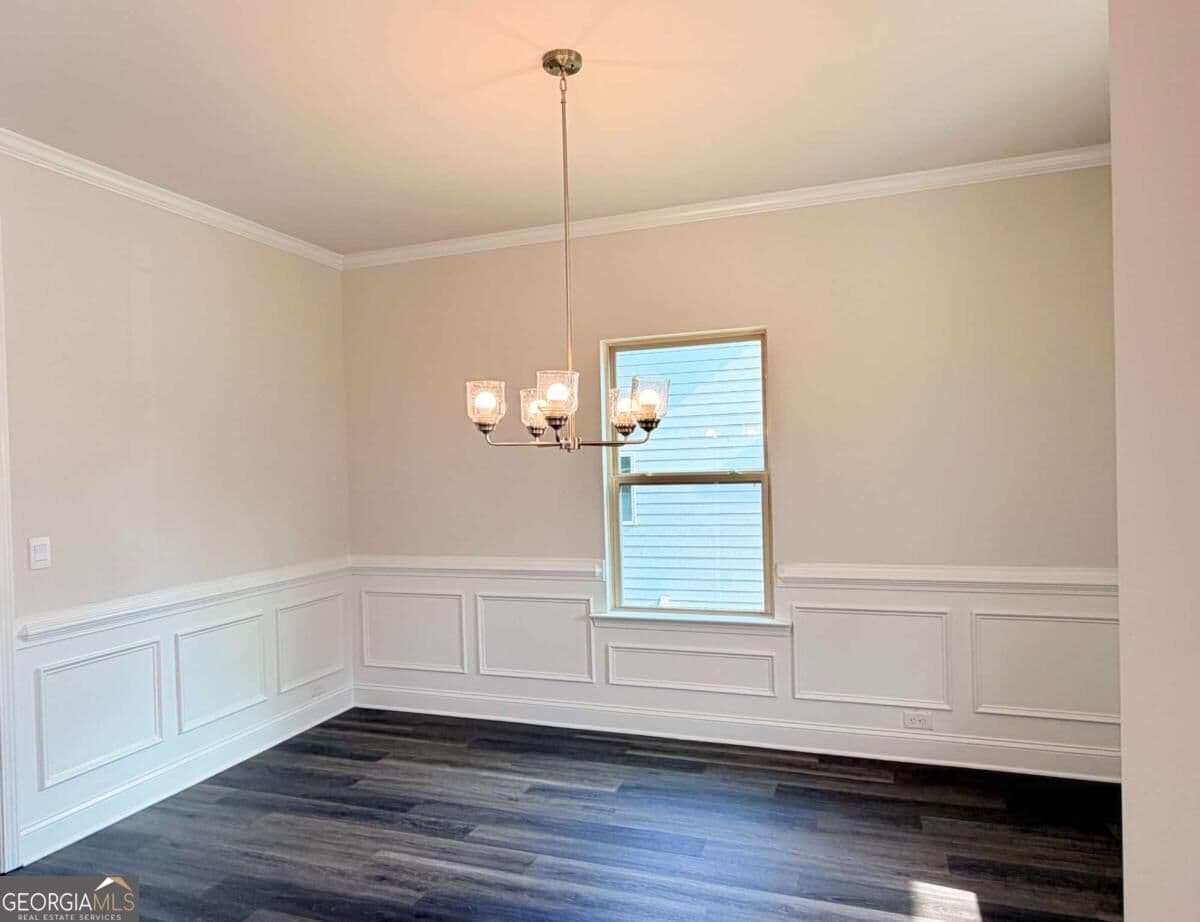 5 bedroom, 3.5 bathroom, 3,213 sq ft single family residence for sale at 450 Magnolia Grove Place, Cornelia, GA 30531 — photo 7