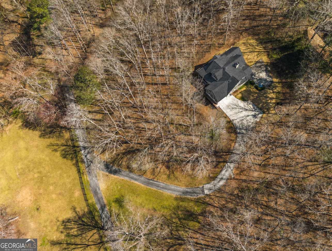 5 bedroom, 4.5 bathroom, 3,754 sq ft single family residence for sale at 1816 Yorkshire Drive, Woodstock, GA 30189 — photo 5