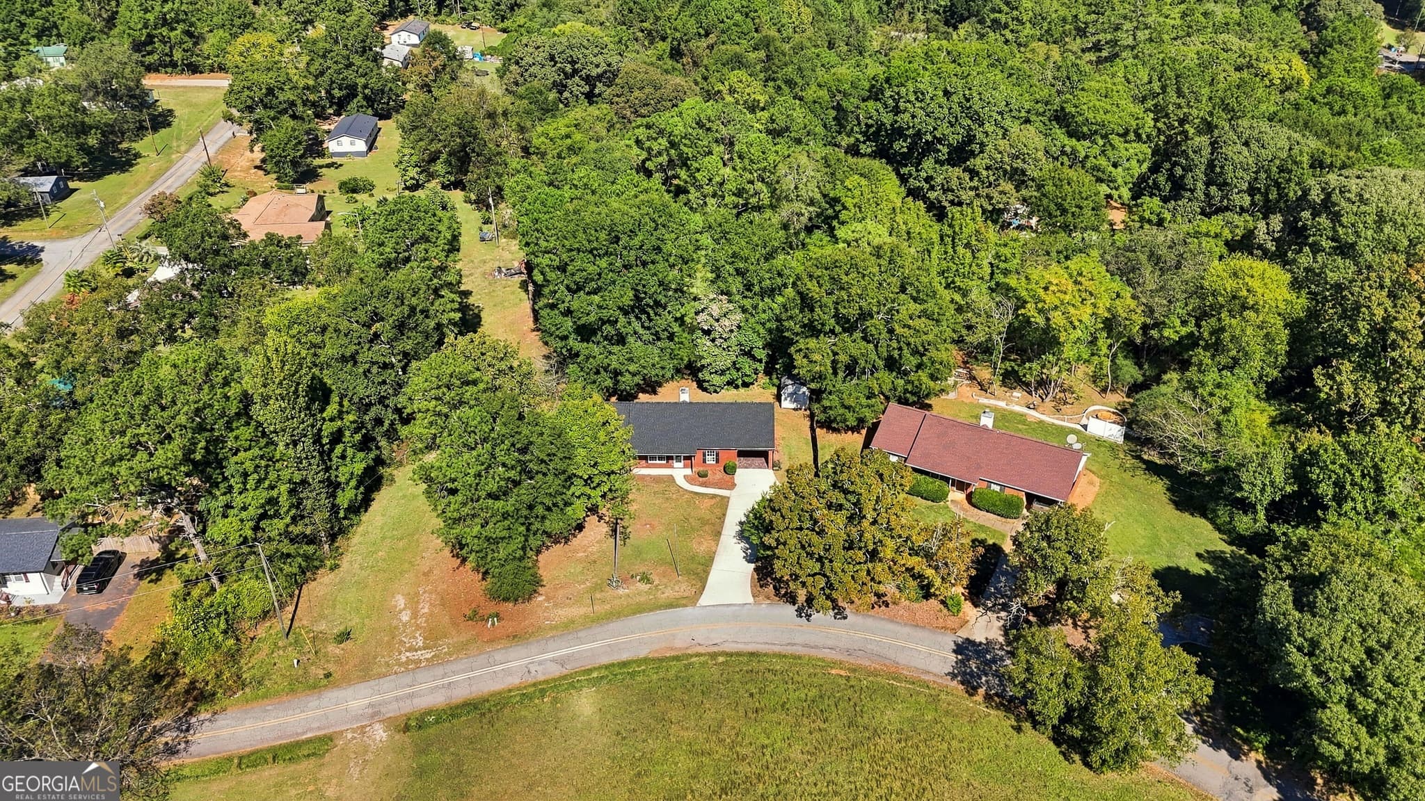 3 bedroom, 2 bathroom, 1,063 sq ft single family residence for sale at 110 Watkins Drive, Flovilla, GA 30216 — photo 3