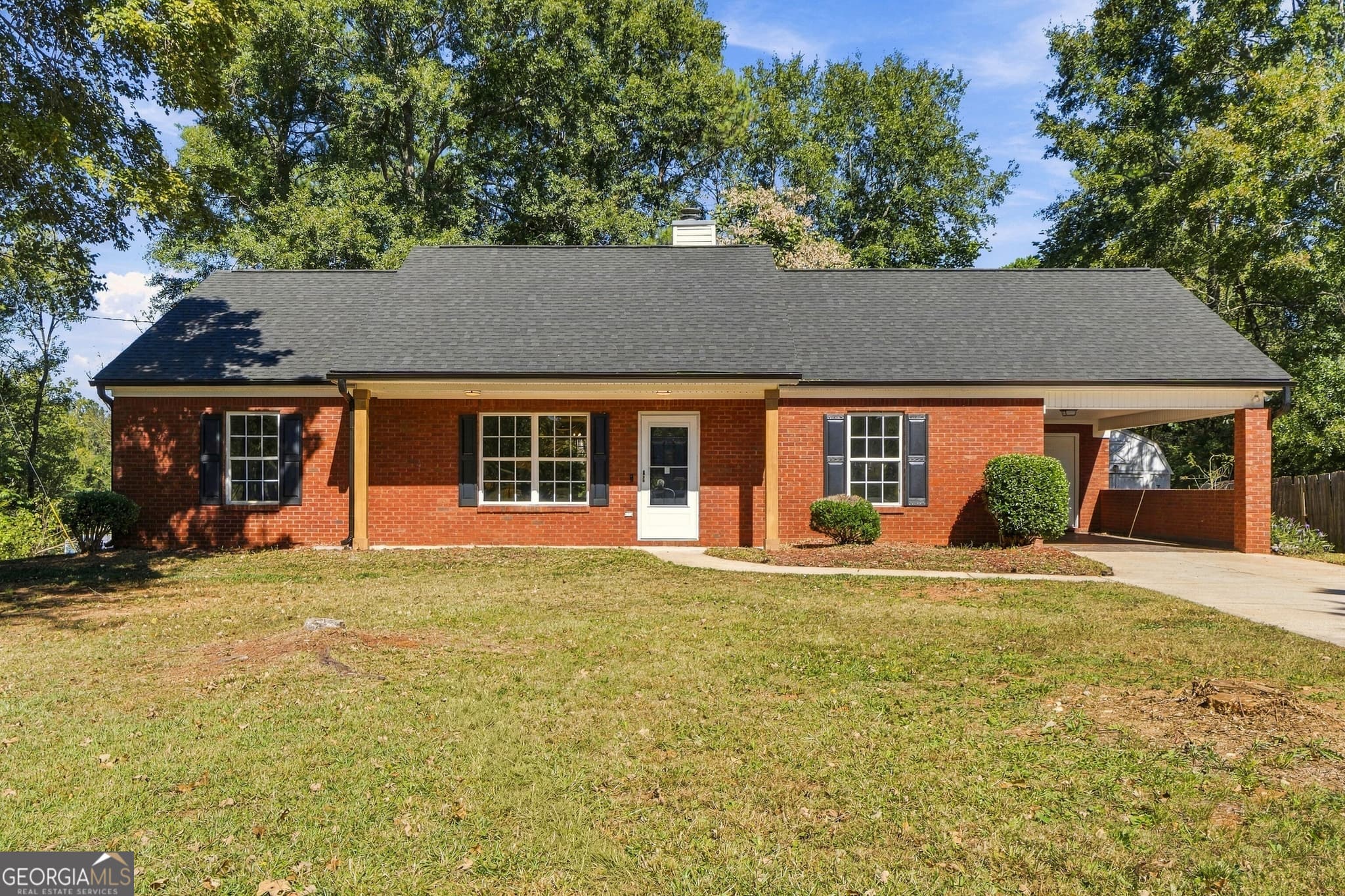 3 bedroom, 2 bathroom, 1,063 sq ft single family residence for sale at 110 Watkins Drive, Flovilla, GA 30216