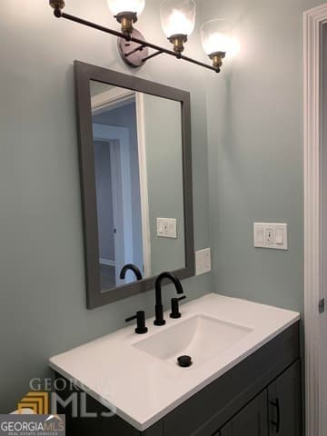 3 bedroom, 2 bathroom, 1,080 sq ft single family residence for sale at 116 Stewart Avenue, Jonesboro, GA 30236 — photo 3