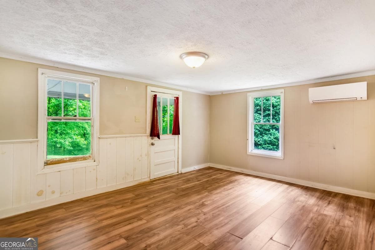 3 bedroom, 1 bathroom, 1,075 sq ft single family residence for sale at 11 Whisper Lane, Ellijay, GA 30536 — photo 5