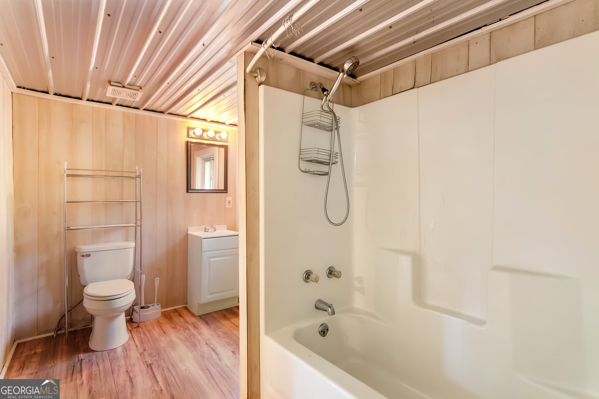 3 bedroom, 1 bathroom, 1,075 sq ft single family residence for sale at 11 Whisper Lane, Ellijay, GA 30536 — photo 9