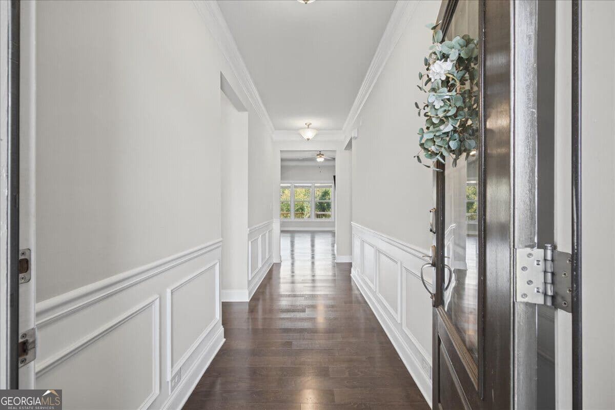 3 bedroom, 2 bathroom, 1,914 sq ft single family residence for sale at 5810 Stellata Circle, Cumming, GA 30028 — photo 6