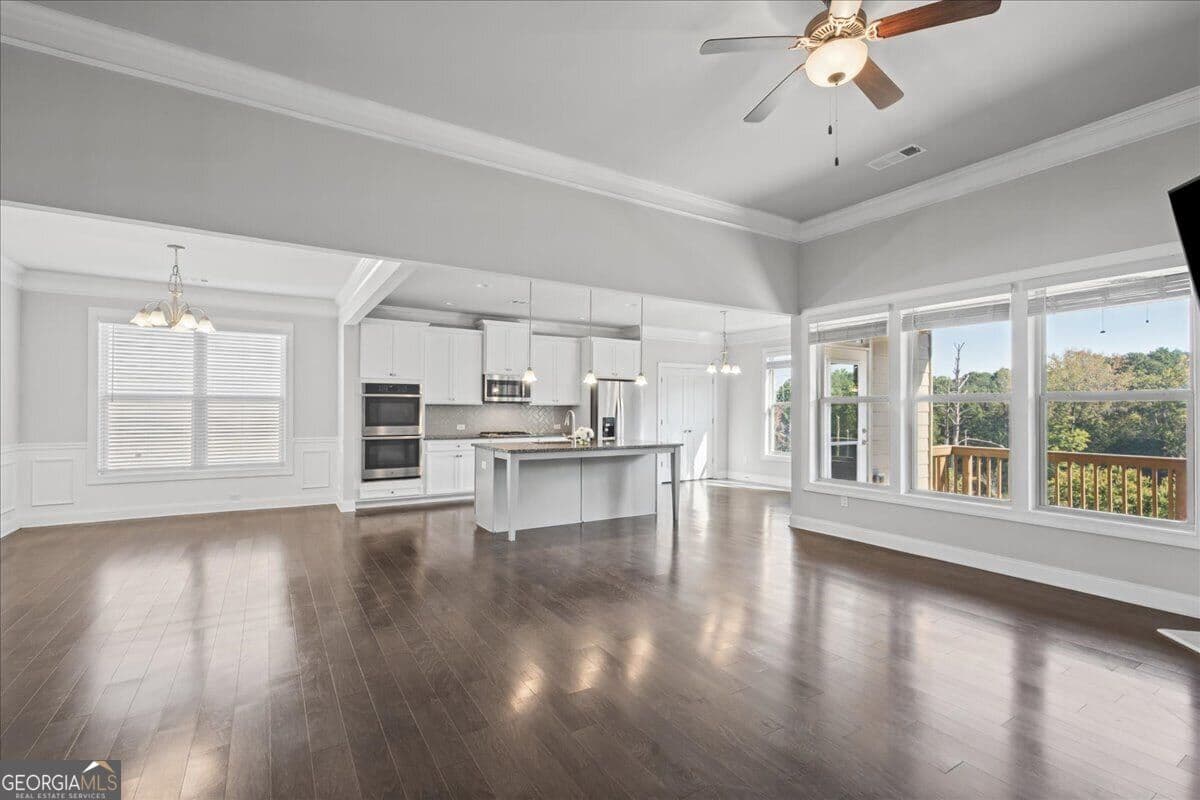 3 bedroom, 2 bathroom, 1,914 sq ft single family residence for sale at 5810 Stellata Circle, Cumming, GA 30028 — photo 10