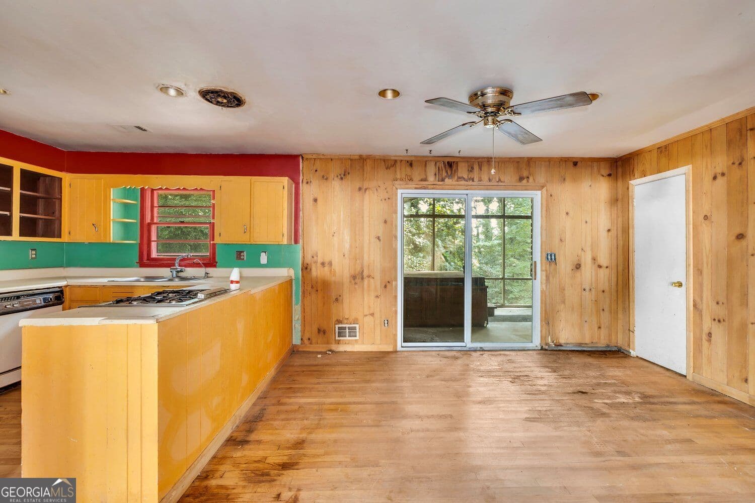 3 bedroom, 2 bathroom, 1,408 sq ft single family residence for sale at 2685 Drew Valley Road, Brookhaven, GA 30319 — photo 6