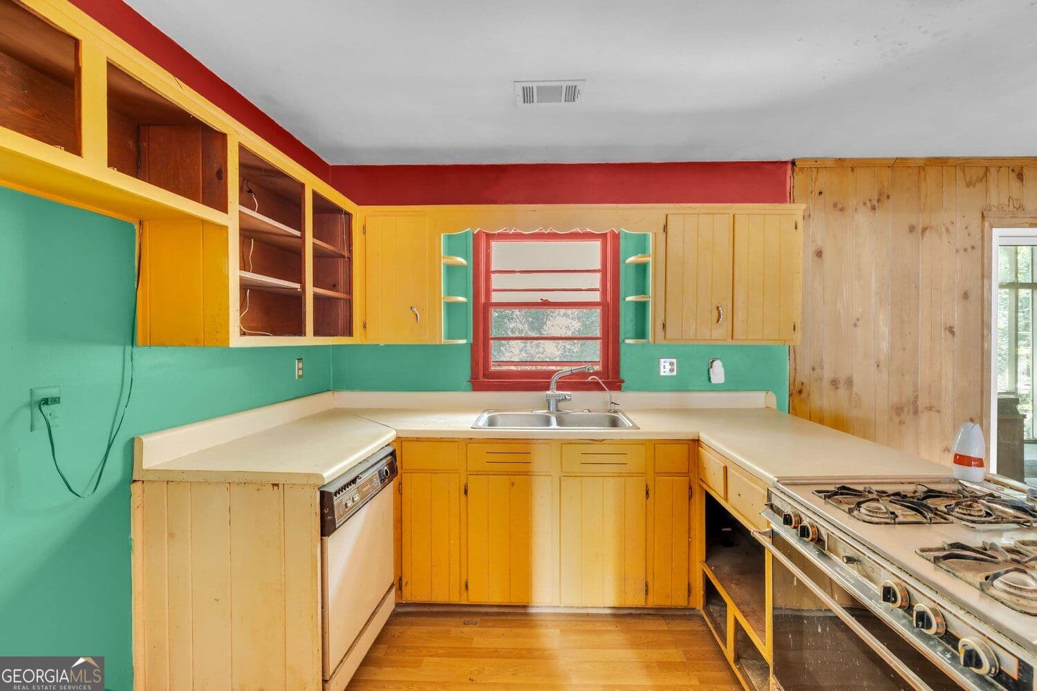 3 bedroom, 2 bathroom, 1,408 sq ft single family residence for sale at 2685 Drew Valley Road, Brookhaven, GA 30319 — photo 8
