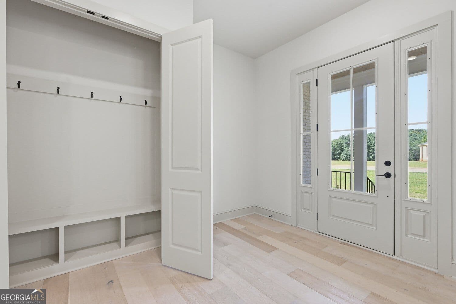 4 bedroom, 4.5 bathroom, 5,246 sq ft single family residence for sale at 418 Beachwood Drive, Cornelia, GA 30531 — photo 9